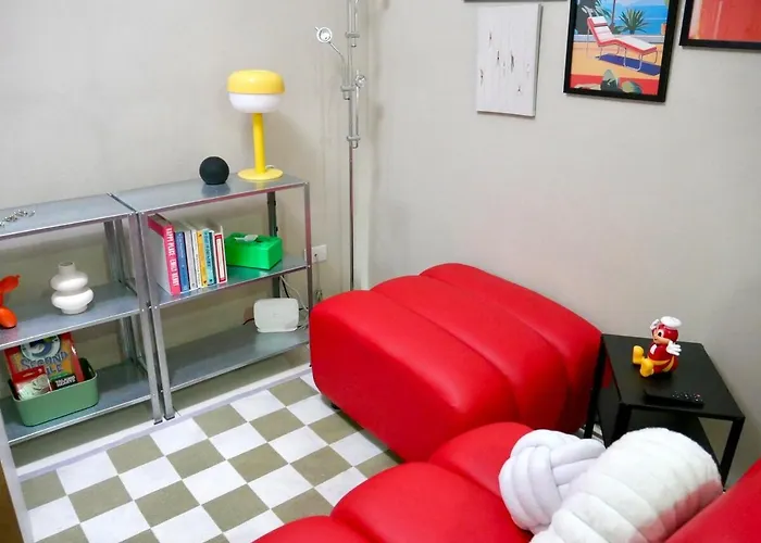 One Bedroom Unit For 3 - Salcedo Square Near Trident Apartment Manila